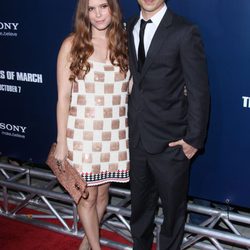 Kate Mara y Max Minghella en la premiere de 'The Ides of March' en Los Ángeles