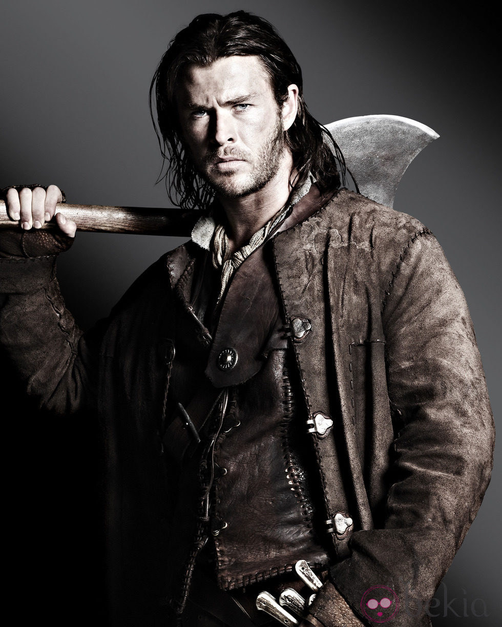 Chris Hemsworth da vida a 'El Cazador' en 'Blancanieves'