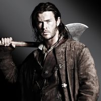 Chris Hemsworth da vida a 'El Cazador' en 'Blancanieves'