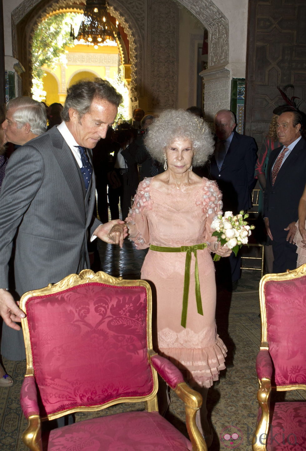 Cayetana de Alba y Alfonso Díez durante su boda en Sevilla