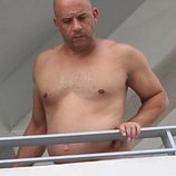 Vin Diesel luciendo enorme barriga