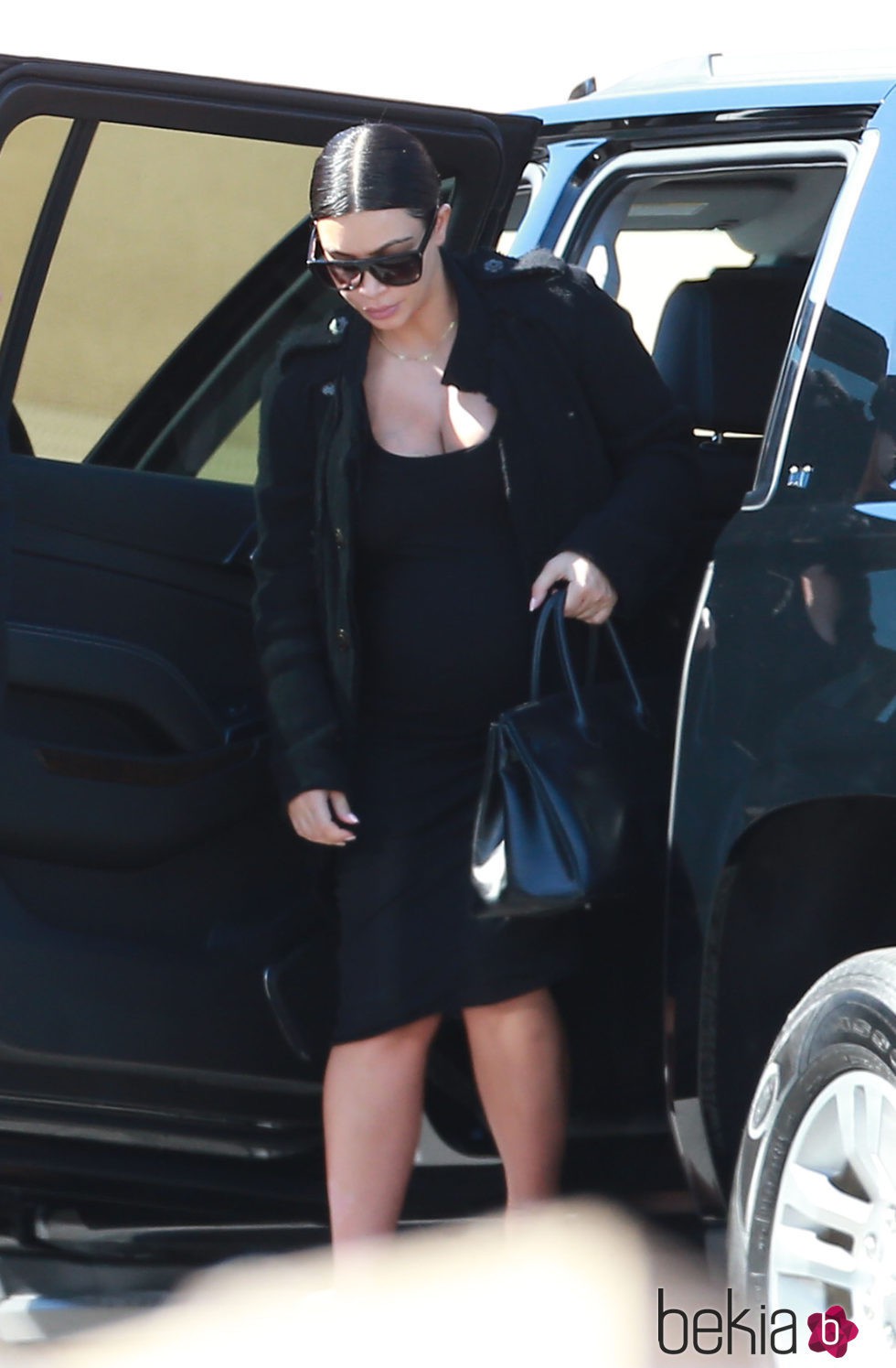 Kim Kardashian, junto a Kris Jenner, visita a Lamar Odom al hospital