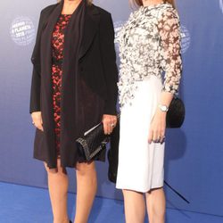 Julia Otero y Gloria Lomana en la entrega del Premio Planeta 2015