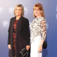 Julia Otero y Gloria Lomana en la entrega del Premio Planeta 2015