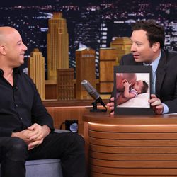 Jimmy Fallon muestra una fotografía de la hija de Vin Diesel en su programa