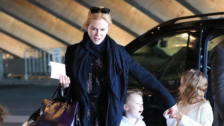 Nicole Kidman con sus hijas Sunday Rose y Faith Margaret