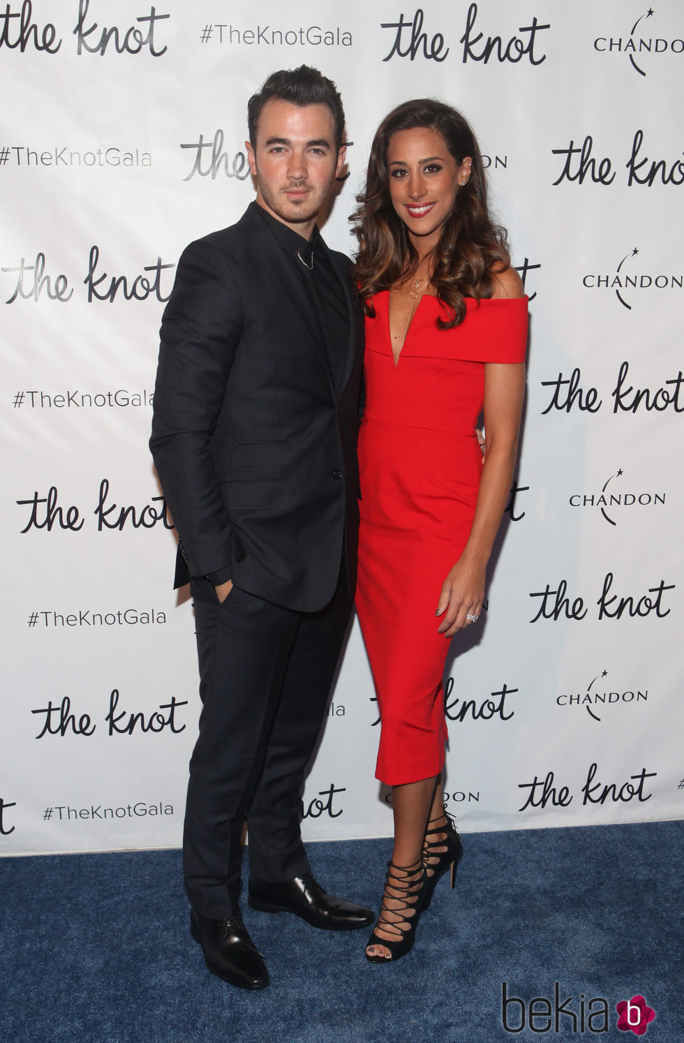 Kevin y Danielle Jonas en The Knot gala 2015 en Nueva York