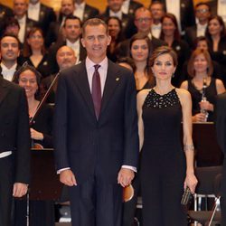 Los Reyes Felipe y Letizia en el concierto de los Premios Princesa de Asturias 2015