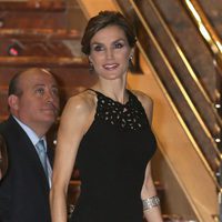 La Reina Letizia llegando al concierto de los Premios Princesa de Asturias 2015