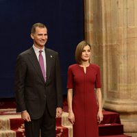 Los Reyes Felipe y Letizia reciben en audiencia a los premiados en los Premios Princesa de Asturias 2015