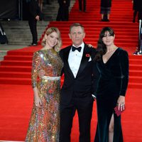 Léa Seydoux, Daniel Craig y Monica Bellucci en el estreno de 'Spectre' en Londres