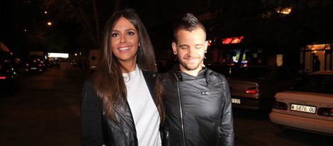 Cristina Pedroche y David Muñoz dando un paseo nocturno tras su boda