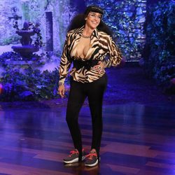 Ellen DeGeneres disfrazada de Karla Kardashian, la nueva hermana de la familia