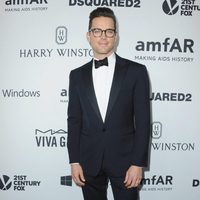 Matt Bomer en la Gala amfAR 2015 de Los Angeles