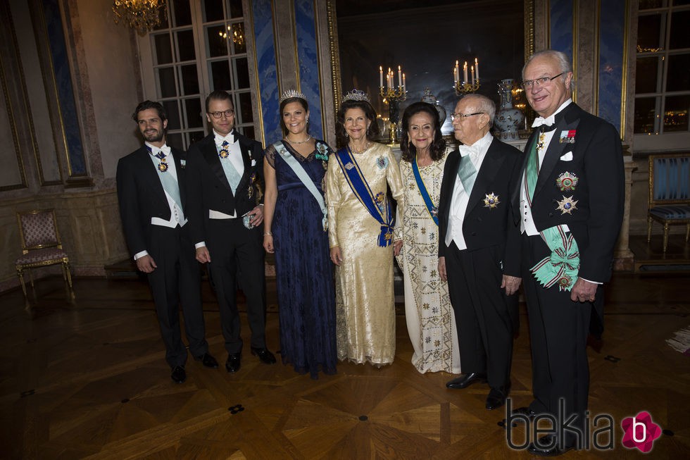 La Familia Real Sueca con el presidente de Túnez y su mujer en una cena de gala