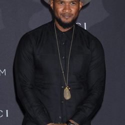 Usher en la Gala LACMA 2015