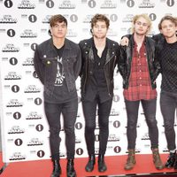 5 Seconds of Summer en los Teen Awards 2015