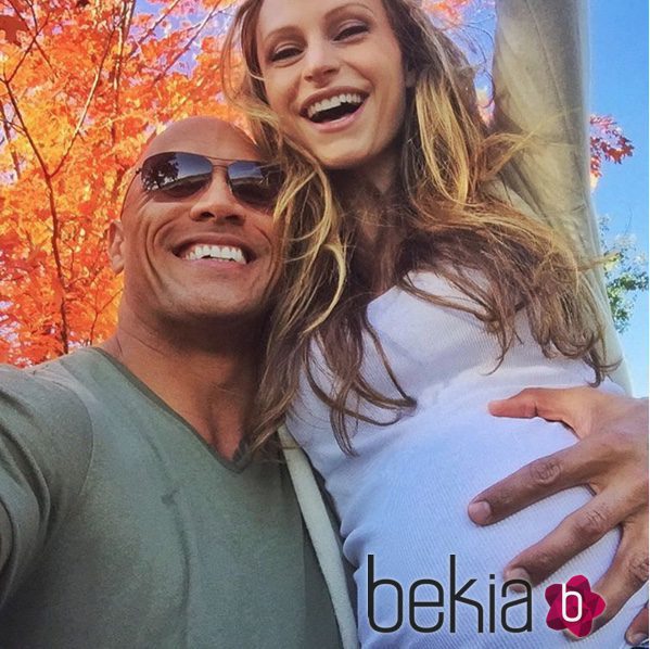 Dwayne Johnson y Lauren Hashian anuncian el sexo del bebé que esperan