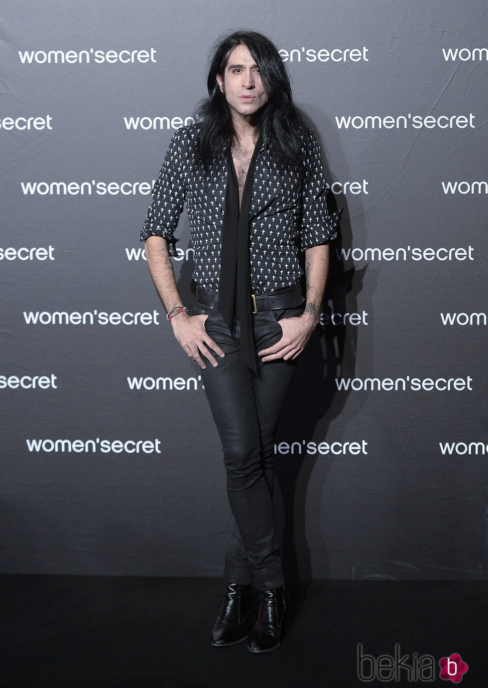 Mario Vaquerizo a su llegada al desfile de la colección 'Limited Edition' de Women'secret