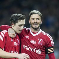 David Beckham y Brooklyn Beckham, un abrazo muy familiar al acabar el encuentro