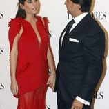 Fran Rivera y Lourdes Montes, muy enamorados en los premios de la revista Interiores 2015