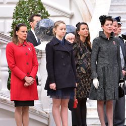 Estefanía de Mónaco, Alexandra de Hannover y Carolina de Mónaco en el Día Nacional de Mónaco 2015