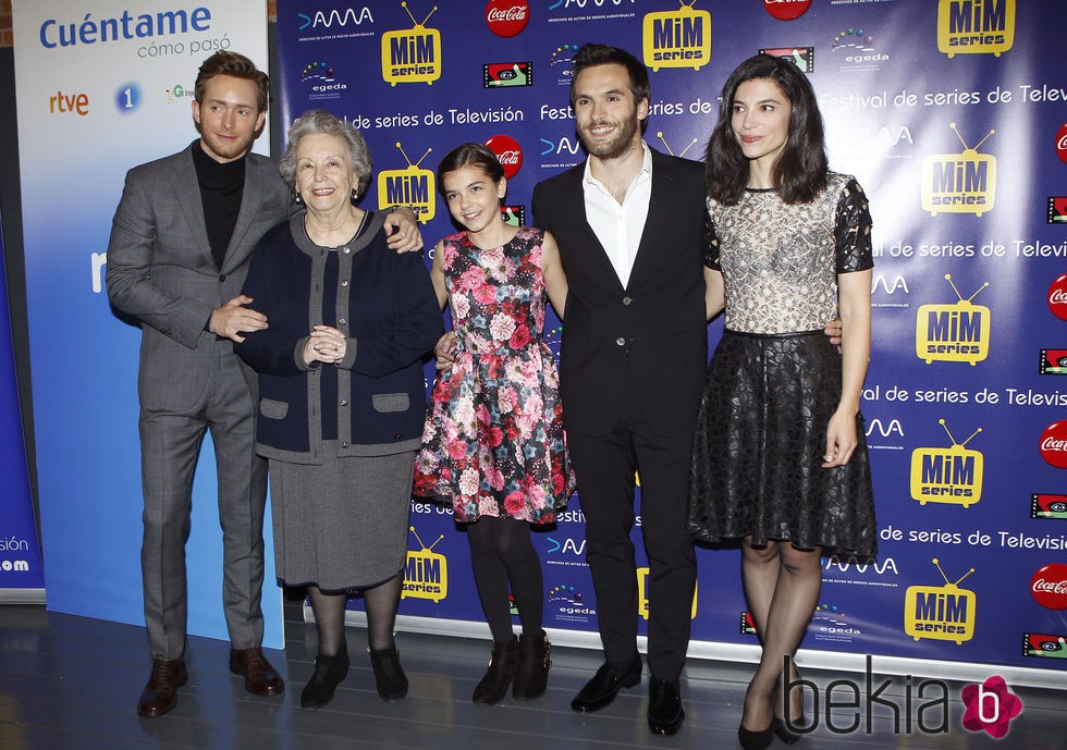 Pablo Rivero, María Galiana, Paula Gallego, Ricardo Gómez e Irene Visedo en el preestreno de 'Cuéntame cómo pasó' en el Festival Mim Series 2015