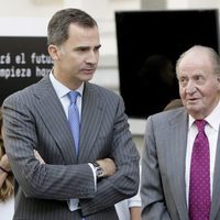 El Rey Felipe y el Rey Juan Carlos en un acto de Cotec