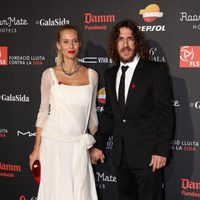 Carles Puyol y Vanesa Lorenzo en la Gala contra el Sida 2015 de Barcelona