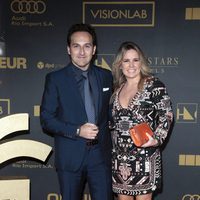 Iker Jiménez y Carmen Porter en los premios Ondas 2015