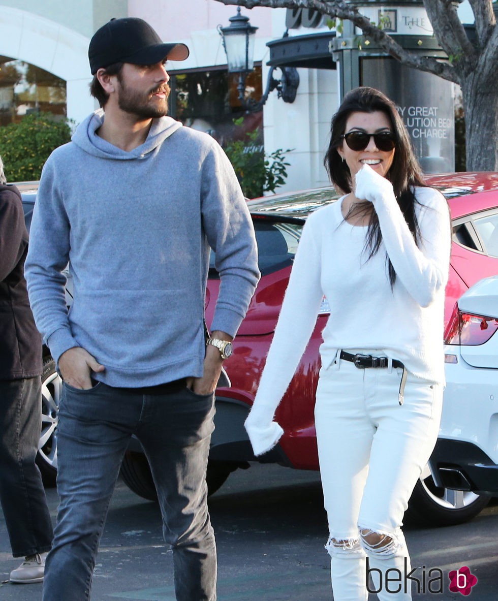 Kourtney Kardashian y Scott Disick, juntos de nuevo muy sonrientes