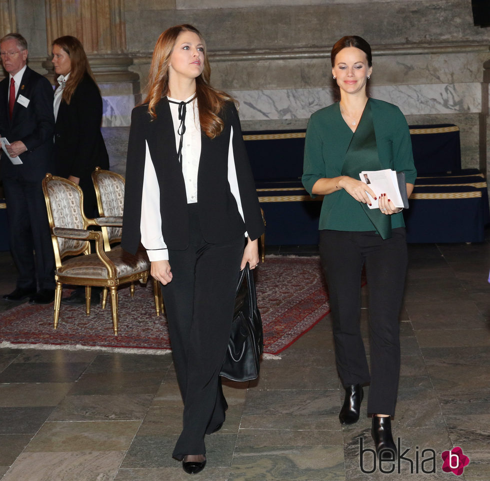 Magdalena de Suecia y Sofia Hellqvist en el Global Child Forum