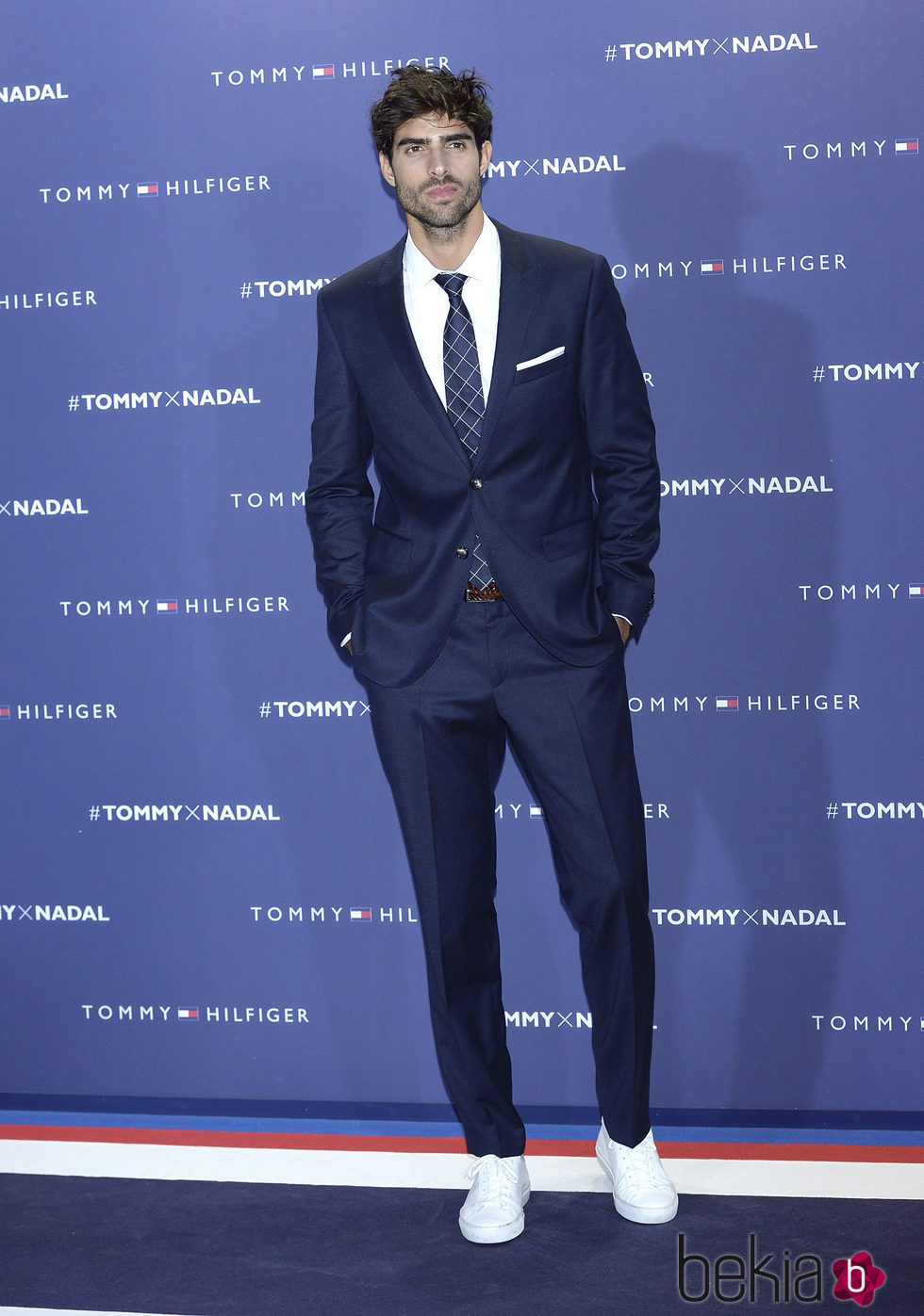 Juan Betancourt en el partido de tenis de Tommy Hilfiger