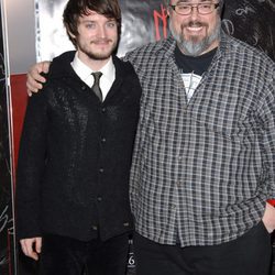 Elijah Wood y Álex de la Iglesia en el estreno de 'Los crímenes de Oxford'