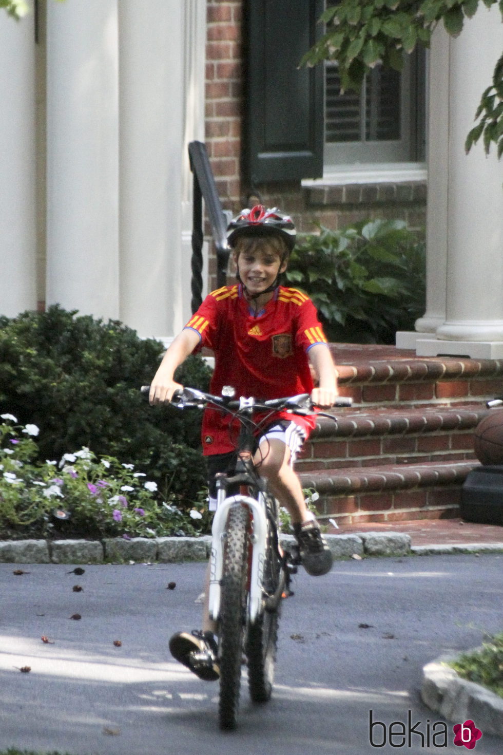 Pablo Urdangarin montando en bicicleta