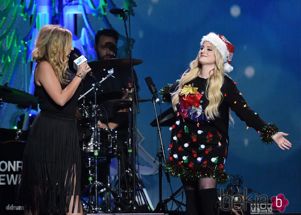 Alex Gervasi y Meghan Trainor en el Jingle Ball Tour 2015 en Los Angeles