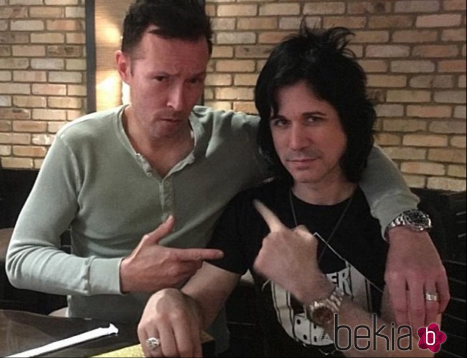 Scott Weiland y Tommy Negro, de 'Scott Weiland & The Wildabouts'