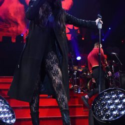 Selena Gomez durante su actuación en el Jingle Ball Tour 2015 en Los Angeles