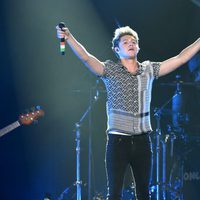 Niall Horan actuando en el Jingle Ball Tour 2015 en Los Angeles