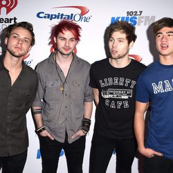 5 Seconds of Summer en el Jingle Ball Tour 2015 en Los Angeles