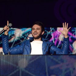 Zedd pinchando en el Jingle Ball Tour 2015 en Los Angeles