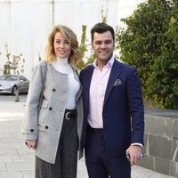 Fonsi Nieto y Marta Castro en el bautizo del hijo de Juan Peña y Sonia González