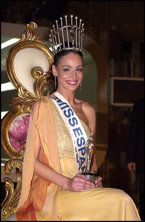 Eva González tras ser proclamada Miss España 2003