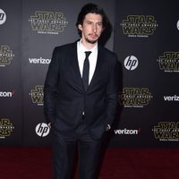 Adam Driver en la premiere de 'Star Wars: El Despertar de la Fuerza' en Los Ángeles