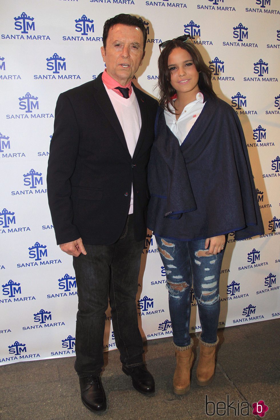 José Ortega Cano y Gloria Camila en la inauguración de la tienda de la joven en Sevilla