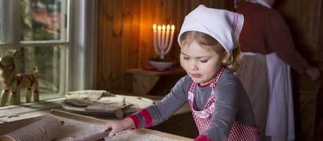 Estela de Suecia hace pan para felicitar la Navidad 2015