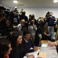 Pedro Sánchez vota en las elecciones generales del 20 de diciembre