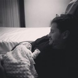 Primera imagen de David de María con su hijo Leonardo