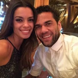 Dani Alves y Joana Sanz celebrando Nochebuena 2015