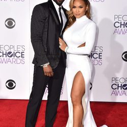 Jason Derulo y Daphne Joy en los People's Choice Awards 2016